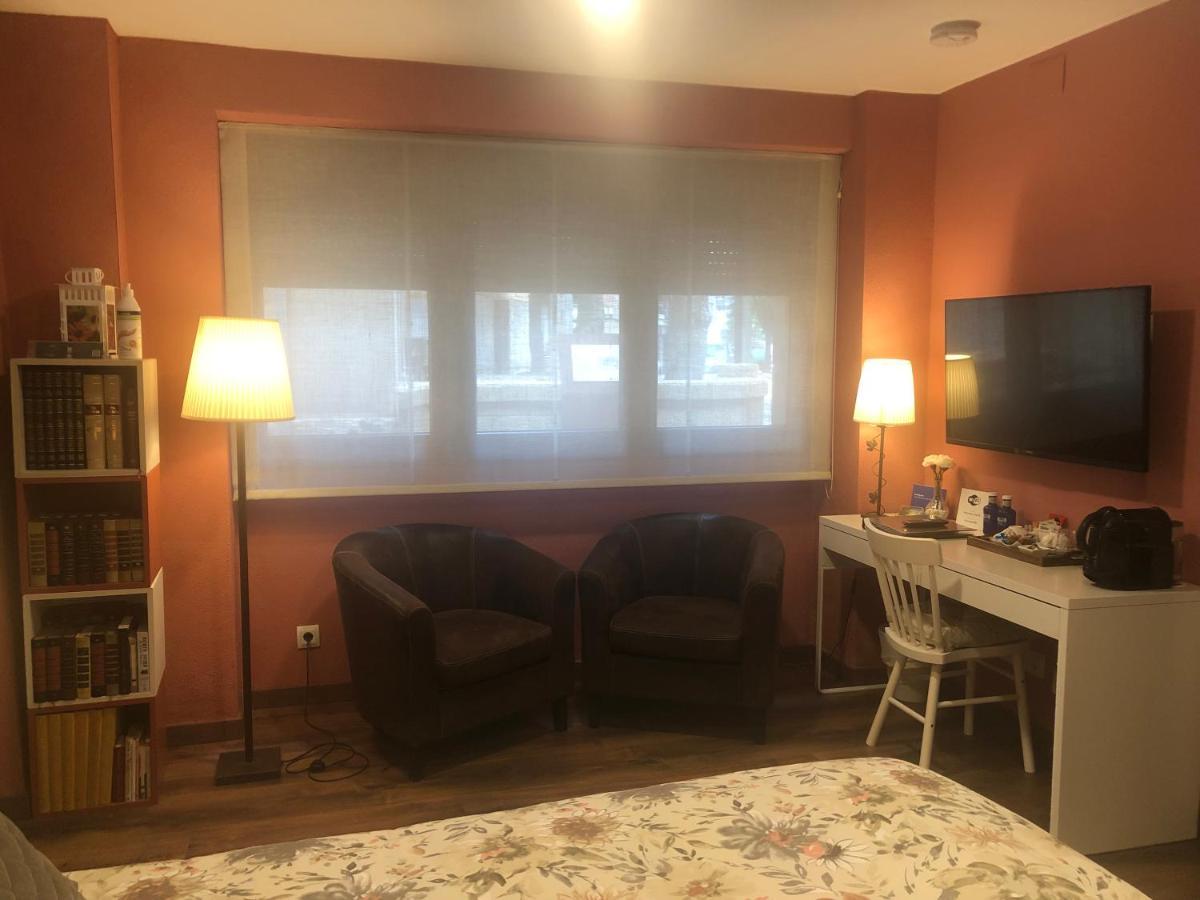 Escloper B&B 산트 홀리아 데 빌라토르타 외부 사진