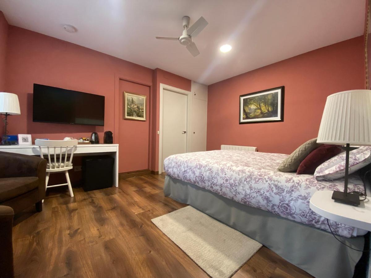 Escloper B&B 산트 홀리아 데 빌라토르타 외부 사진
